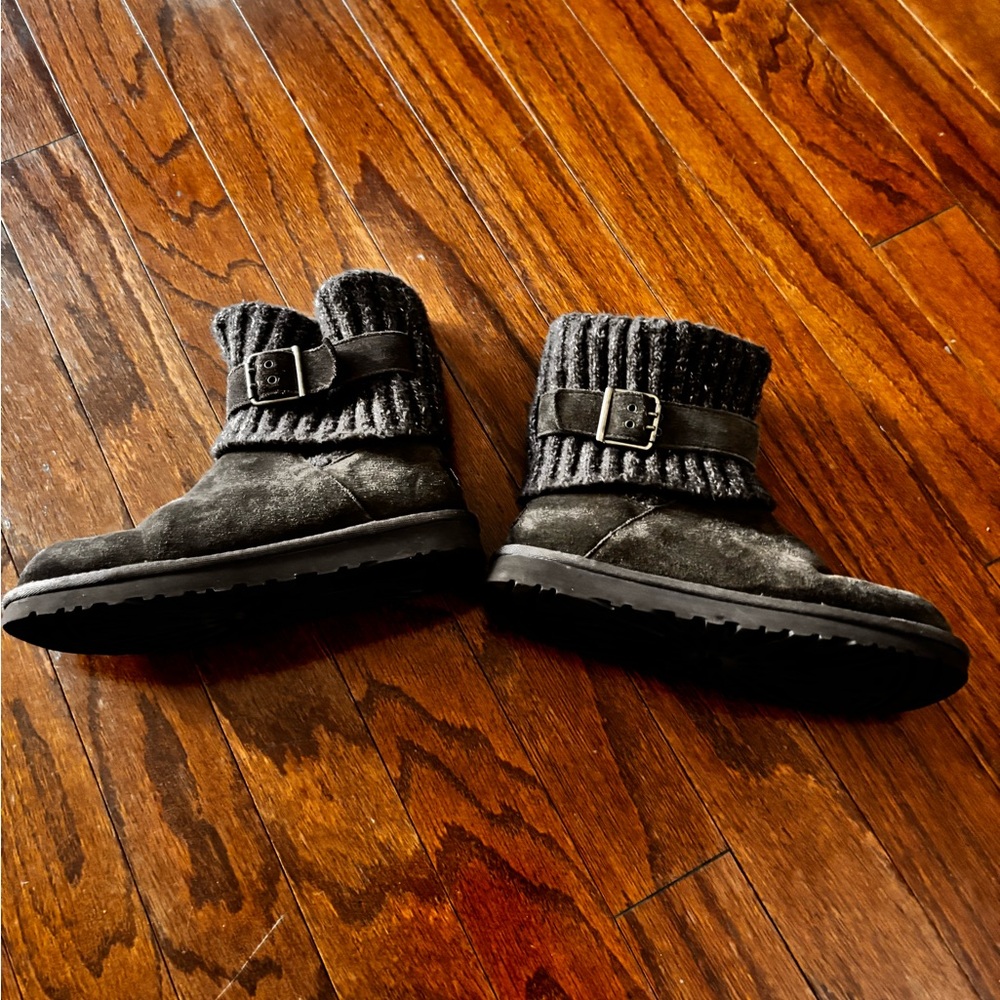 Authentic Ugg Boots - Picture 3 of 6